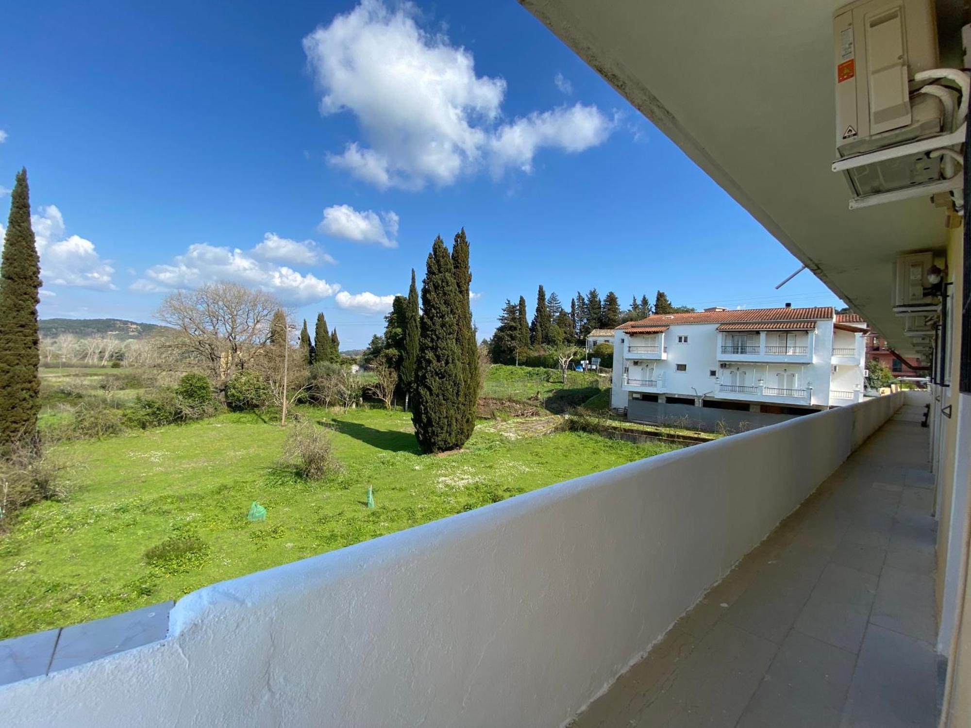 Navy Apartment With Mountain View &Private Parking Vátos Esterno foto
