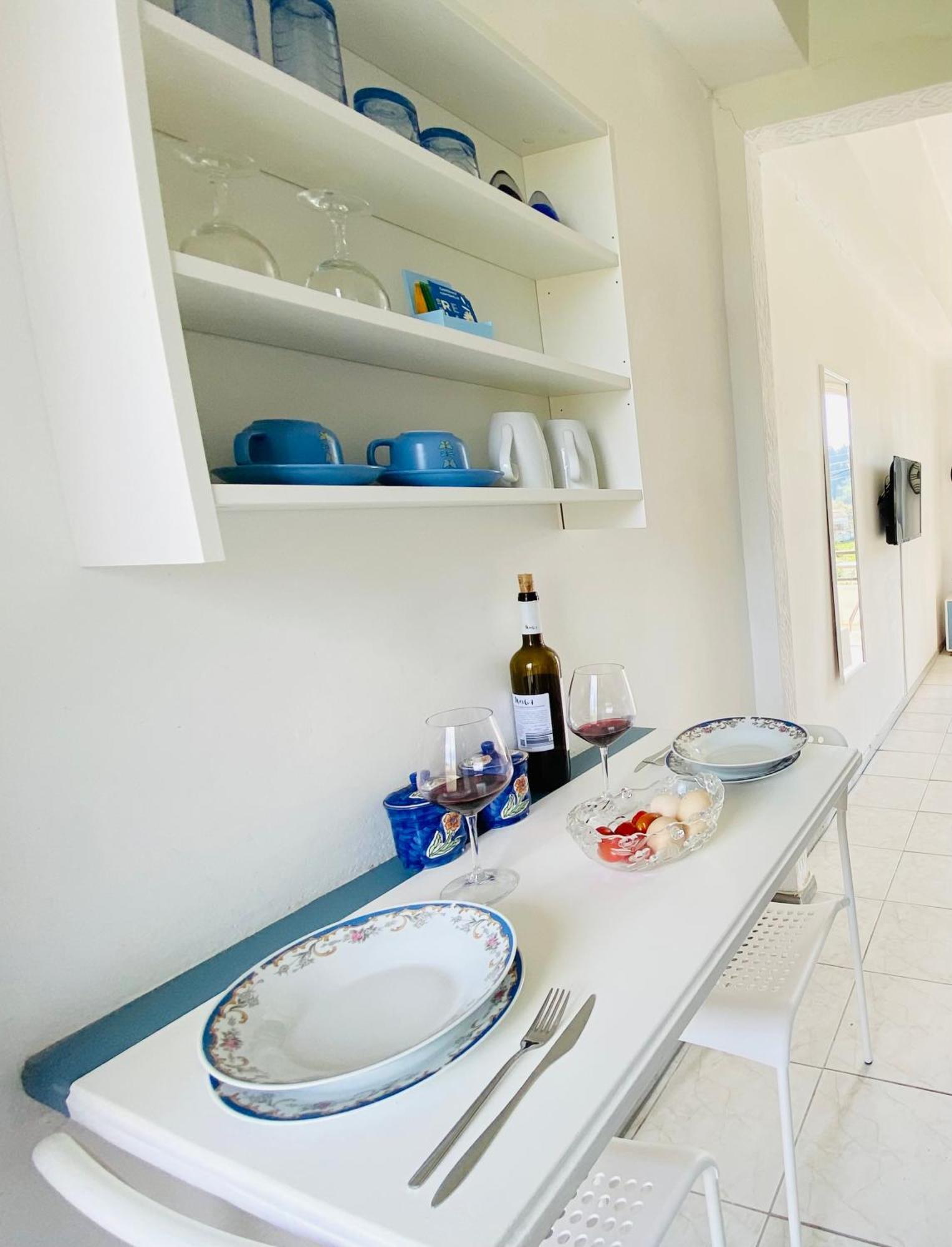 Navy Apartment With Mountain View &Private Parking Vátos Esterno foto