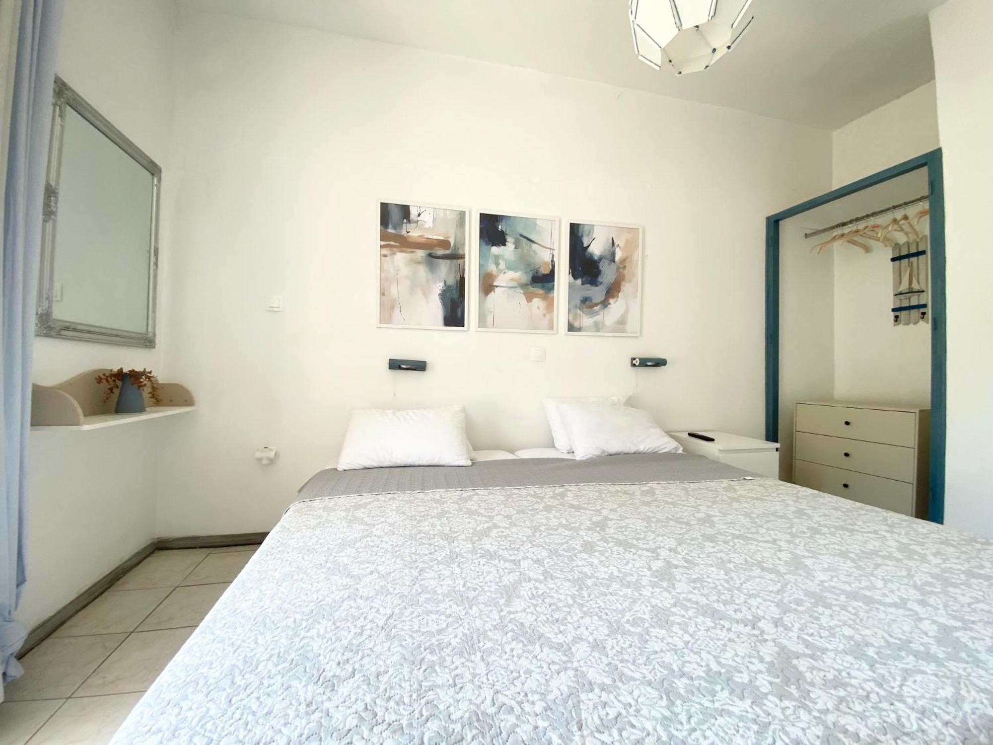 Navy Apartment With Mountain View &Private Parking Vátos Esterno foto
